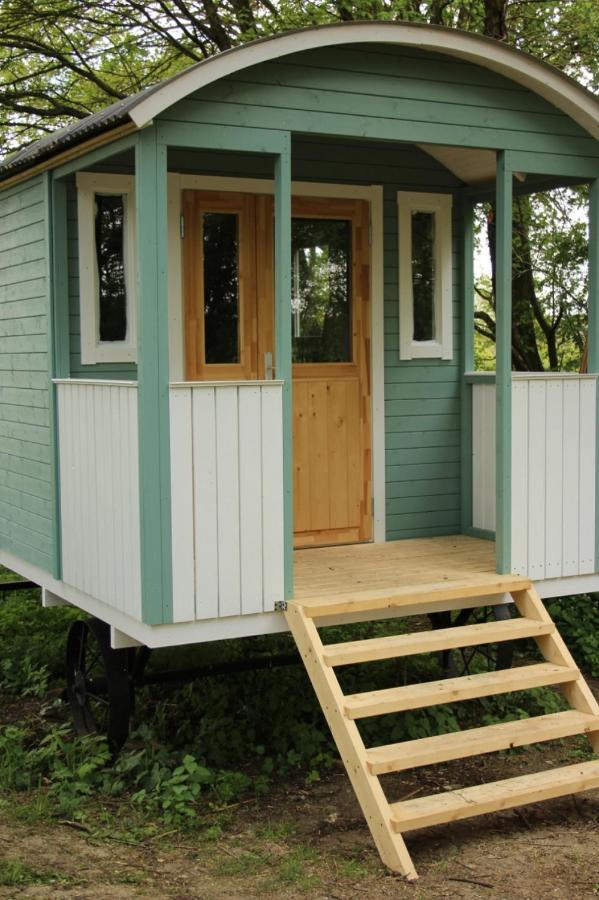 The Kestrel Shepherd Hut, Whitehouse Farm Stowmarket Zewnętrze zdjęcie