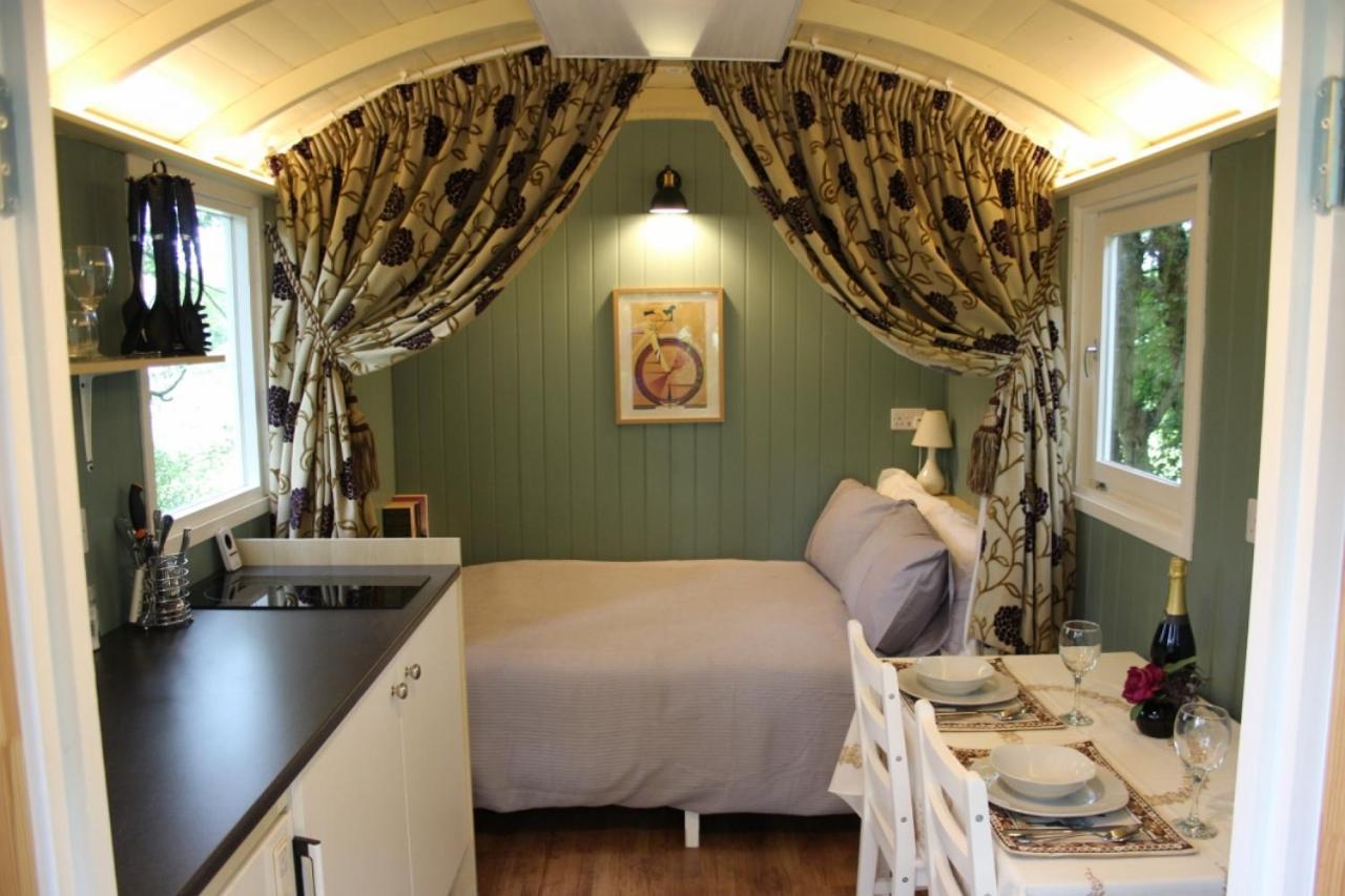 The Kestrel Shepherd Hut, Whitehouse Farm Stowmarket Zewnętrze zdjęcie