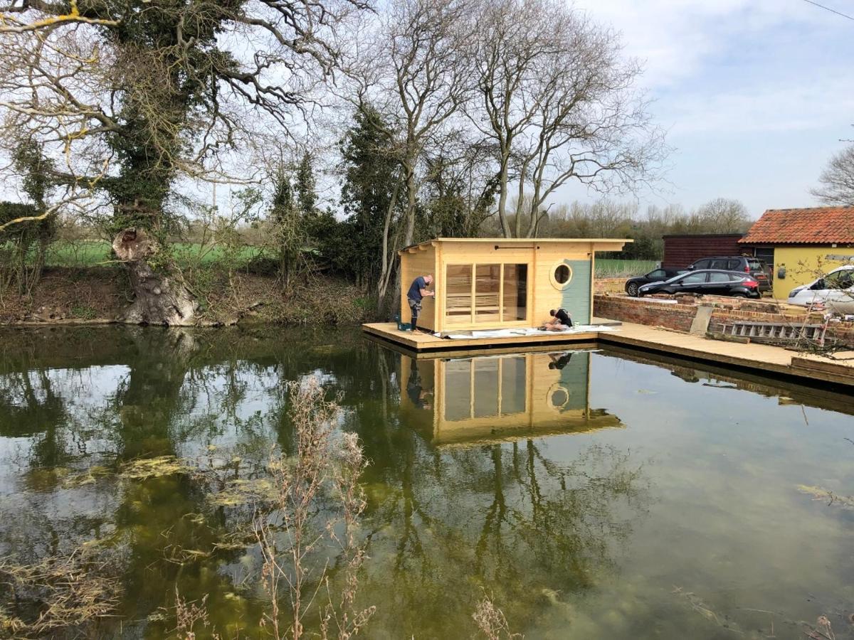 The Kestrel Shepherd Hut, Whitehouse Farm Stowmarket Zewnętrze zdjęcie